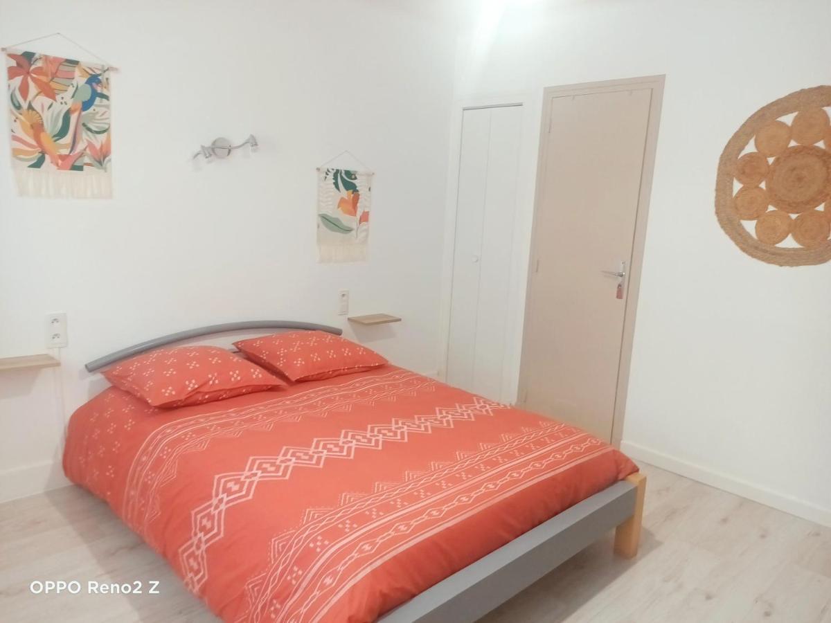 Le Petit Cosy Apartment Сан-Лорон-дьо-ла-Салонк Екстериор снимка